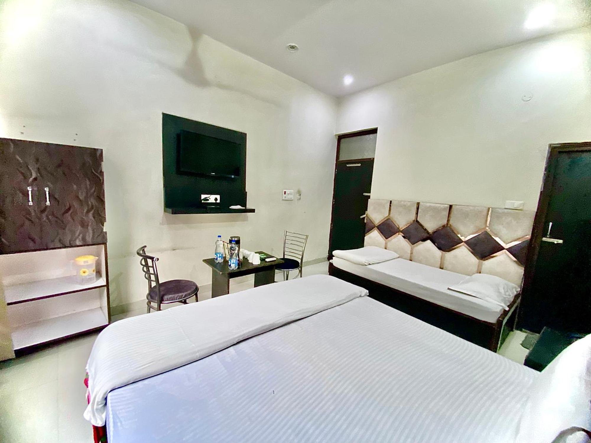 Hotel swaran Amritsar Exterior foto