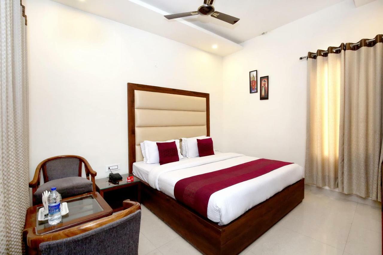 Hotel swaran Amritsar Exterior foto